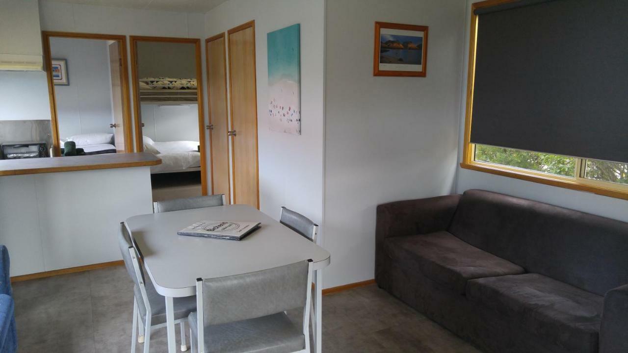 Готель Bicheno Cabin Park Екстер'єр фото